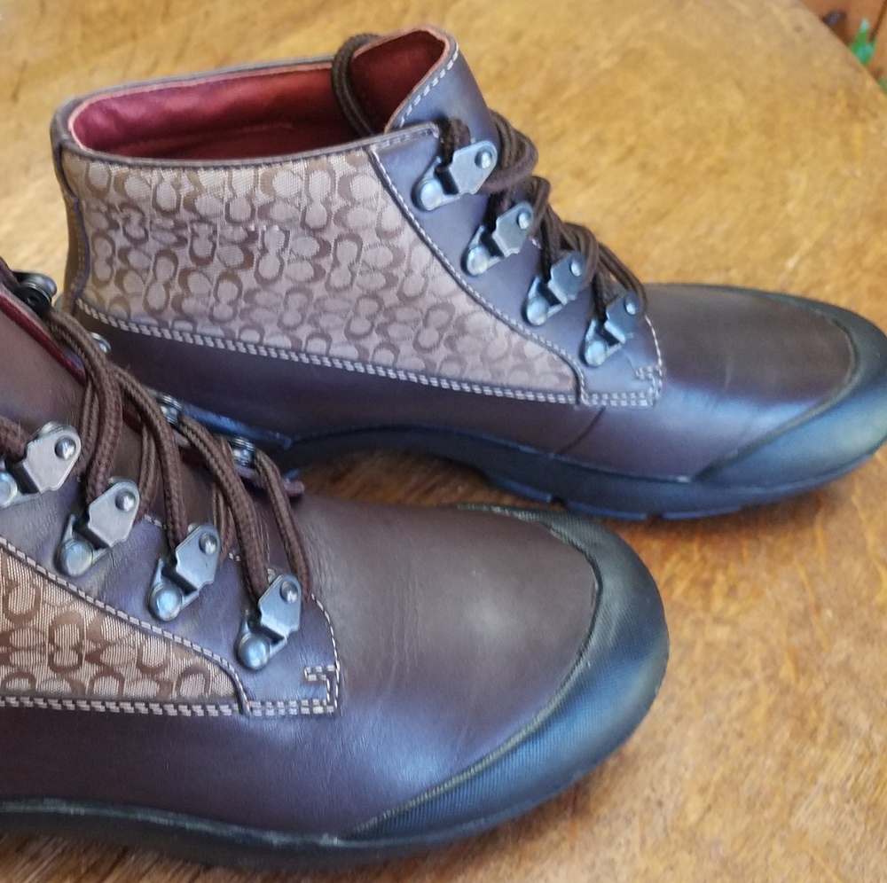 Womens Coach Dyanne Boots  8M